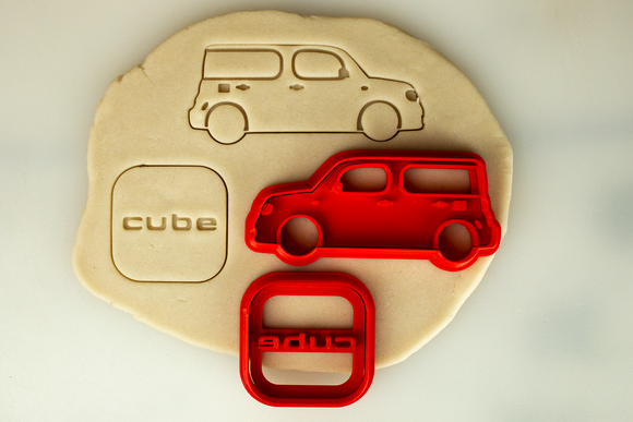 ThinkGeek - Portal 2 Boîte à cookies Companion Cube ThinkGeek - Portal 2 Boîte à cookies Companion Cube